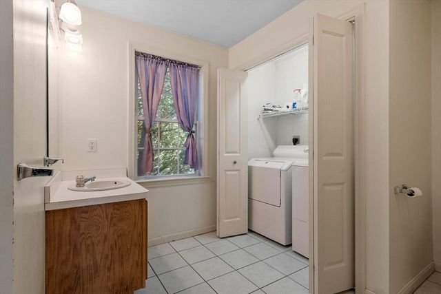 140 Chace Hill Rd, Lancaster, MA 01523