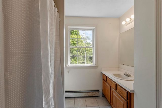140 Chace Hill Rd, Lancaster, MA 01523