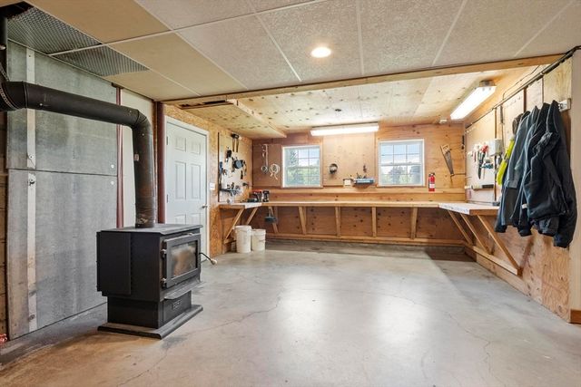 140 Chace Hill Rd, Lancaster, MA 01523