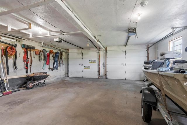 140 Chace Hill Rd, Lancaster, MA 01523