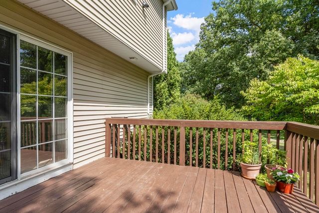 140 Chace Hill Rd, Lancaster, MA 01523
