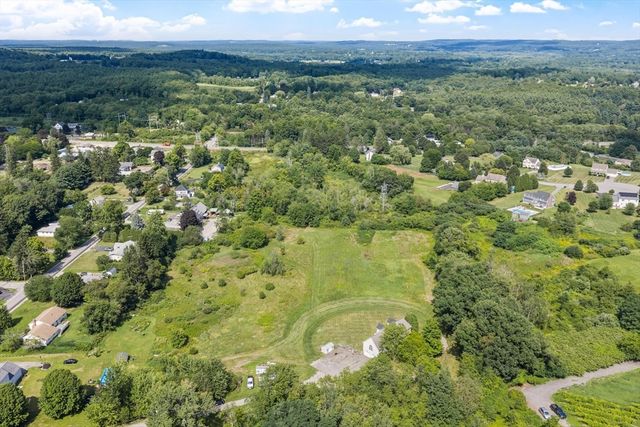 140 Chace Hill Rd, Lancaster, MA 01523