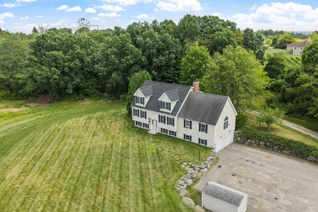 140 Chace Hill Rd, Lancaster, MA 01523