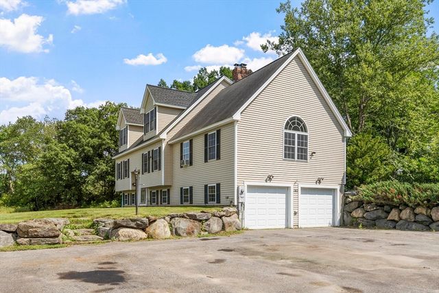 140 Chace Hill Rd, Lancaster, MA 01523