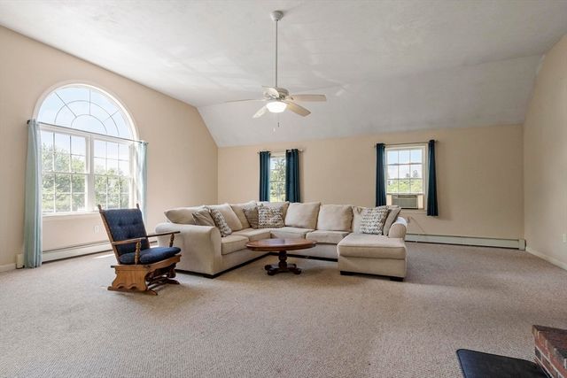140 Chace Hill Rd, Lancaster, MA 01523