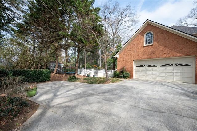 356 Saddlebrook Drive SE, Calhoun, GA 30701