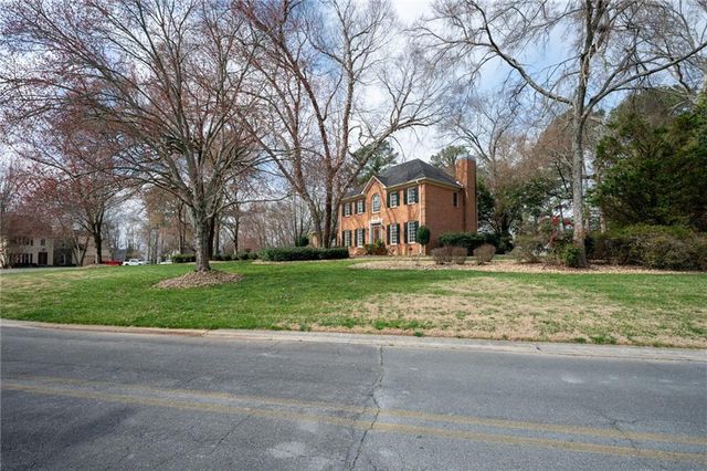 356 Saddlebrook Drive SE, Calhoun, GA 30701
