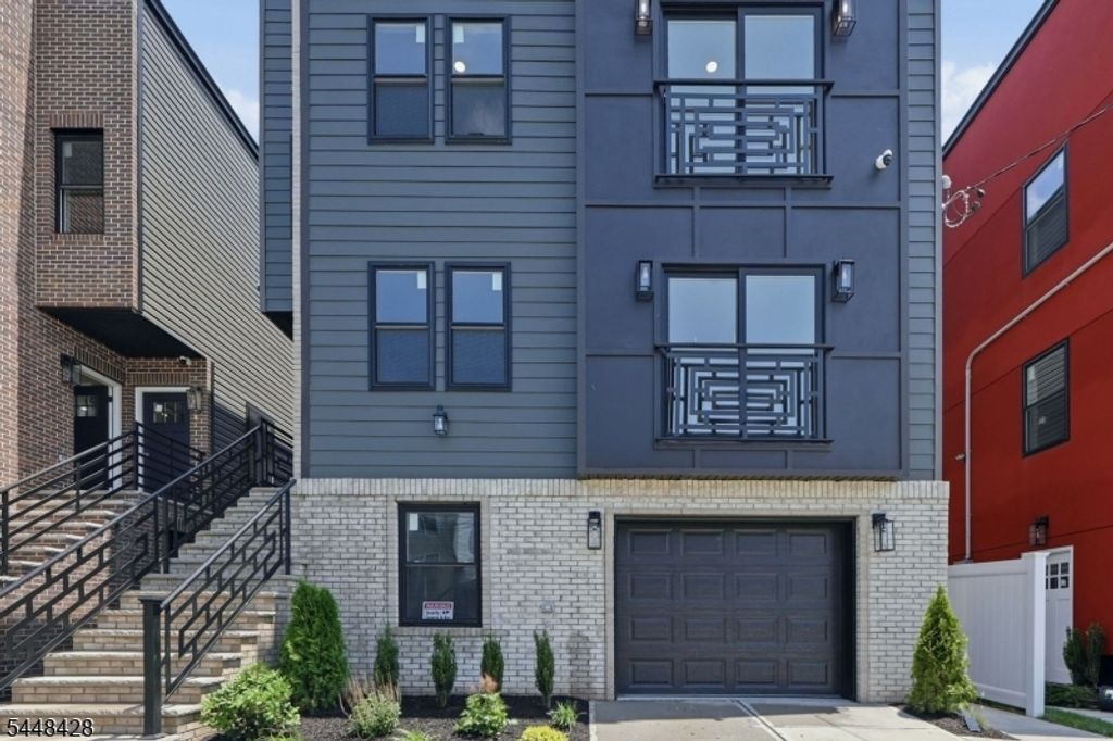 434 S 10Th St, Newark City, NJ 07103 — photo 2