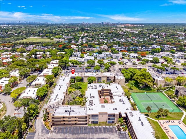 8401 SW 107th Avenue 316E, Miami, FL 33173
