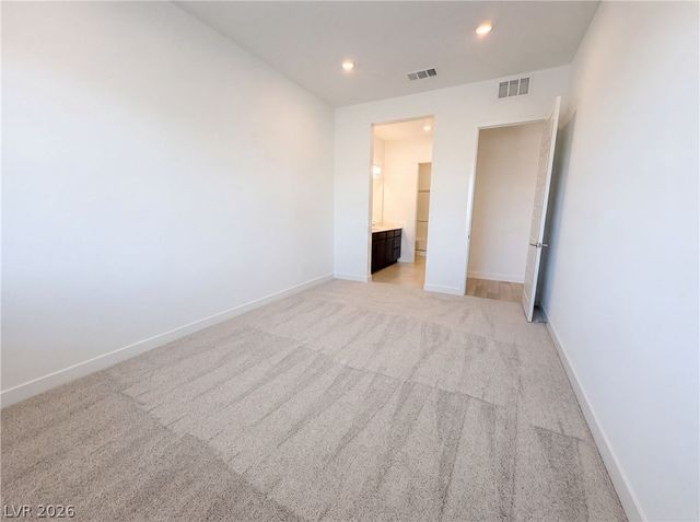 8289 Warbonnet Way, Las Vegas, NV 89113