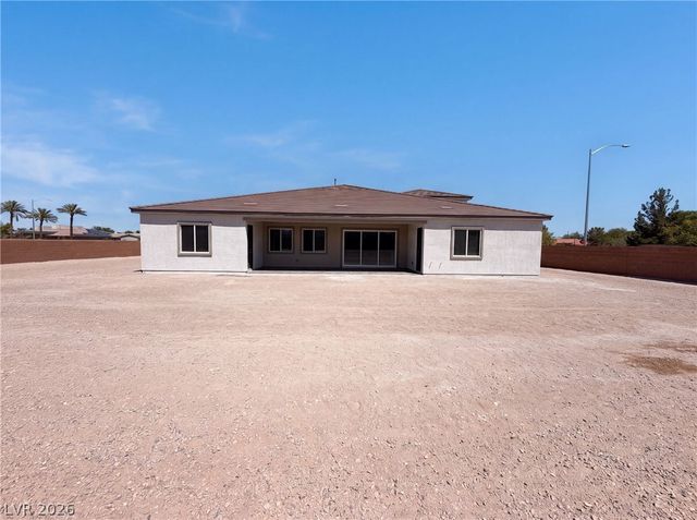 8289 Warbonnet Way, Las Vegas, NV 89113
