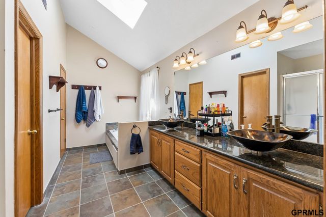 13801 S 22nd Circle, Bellevue, NE 68123