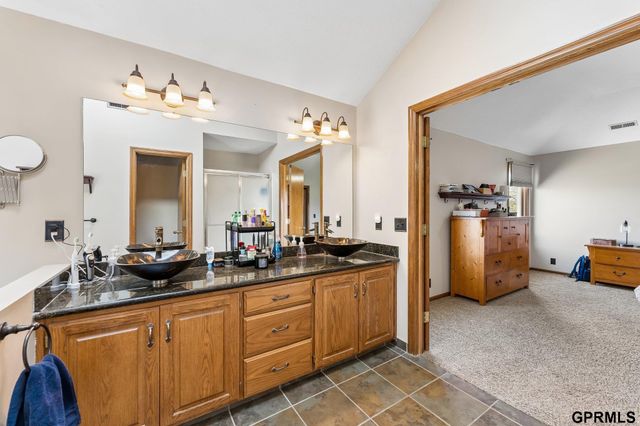 13801 S 22nd Circle, Bellevue, NE 68123
