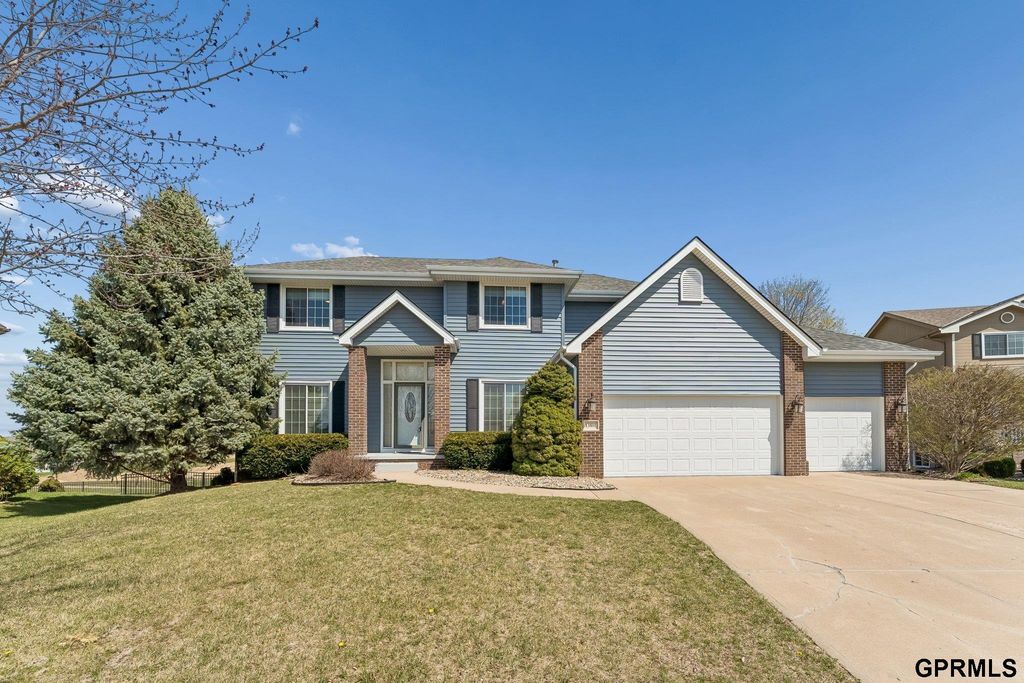 13801 S 22nd Circle, Bellevue, NE 68123