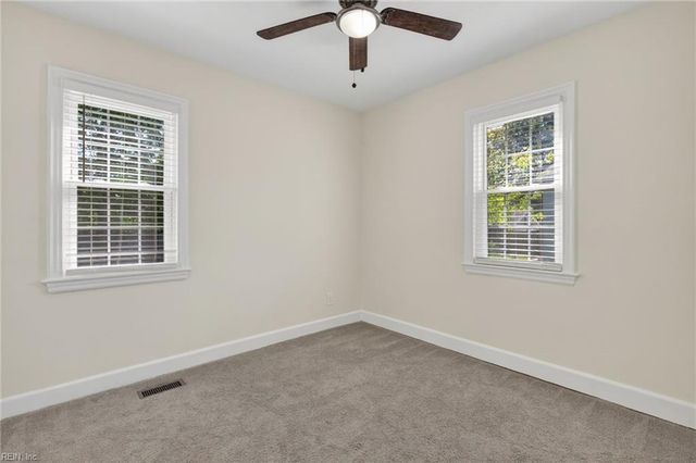 28 Monroe DR, Hampton, VA 23669