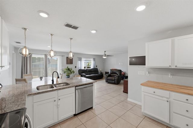 1915 BAYPORT DRIVE, Deltona, FL 32728