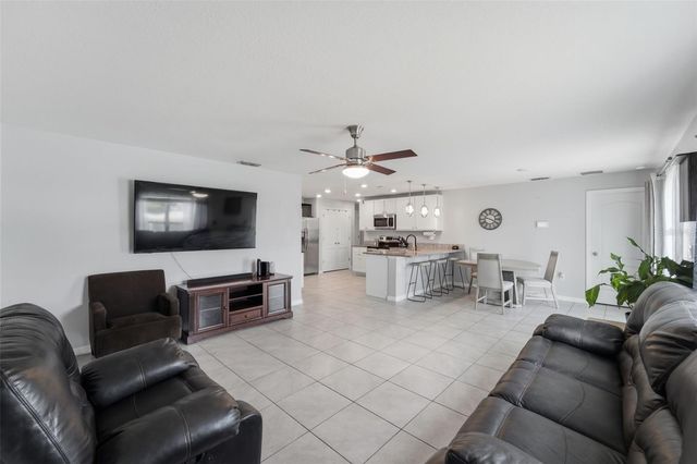 1915 BAYPORT DRIVE, Deltona, FL 32728