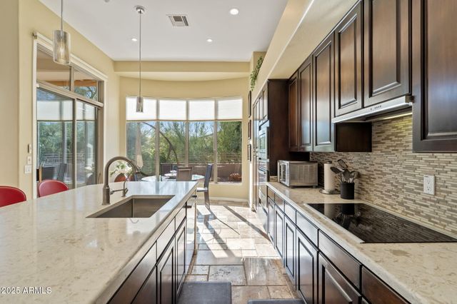 7699 E FLEDGLING Drive, Scottsdale, AZ 85255