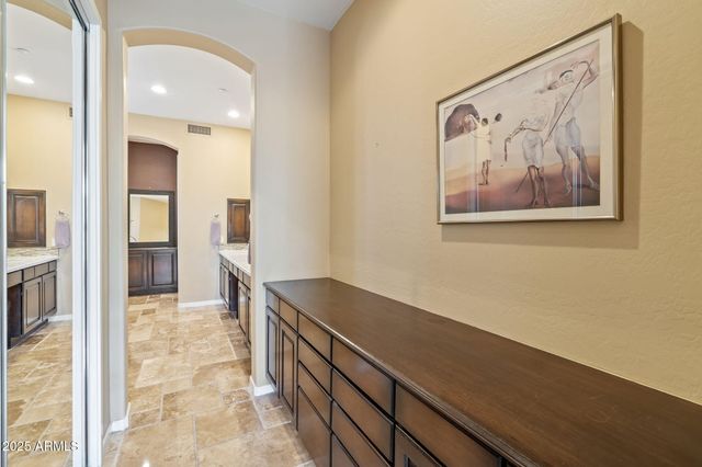 7699 E FLEDGLING Drive, Scottsdale, AZ 85255