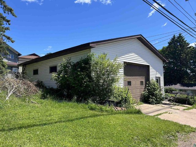 157 E 2nd St, Glidden, WI 54527