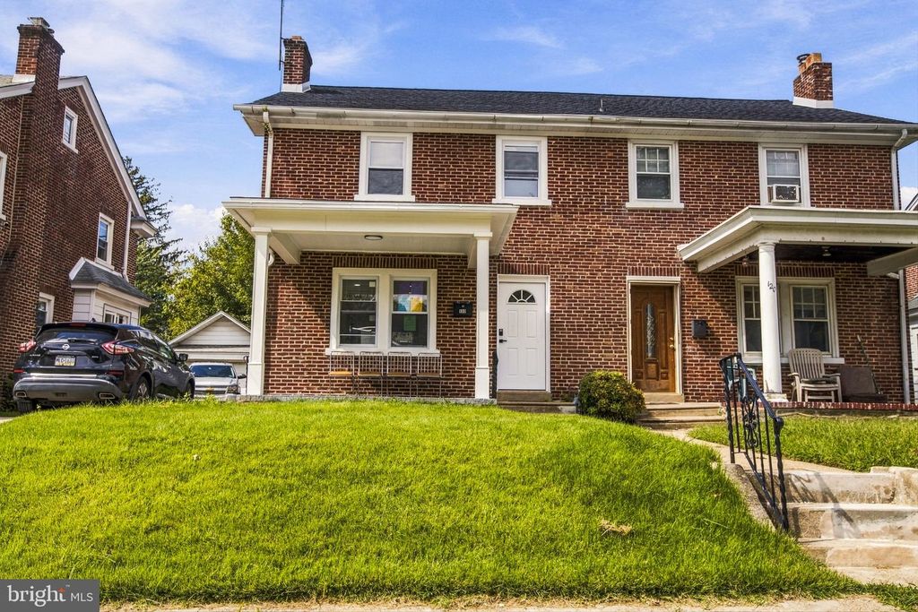 122 W MOWRY ST, CHESTER, PA 19013 — exterior