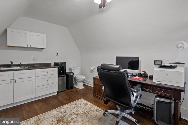 1952 CANTERBURY RD, Abington, PA 19001