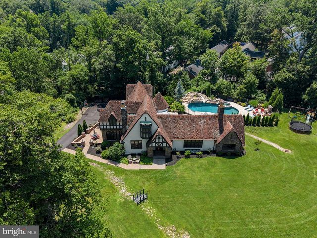 1952 CANTERBURY RD, Abington, PA 19001