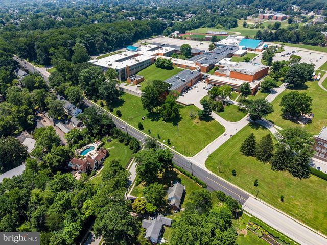 1952 CANTERBURY RD, Abington, PA 19001