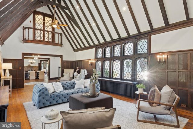 1952 CANTERBURY RD, Abington, PA 19001