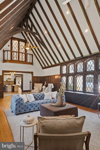 1952 CANTERBURY RD, Abington, PA 19001