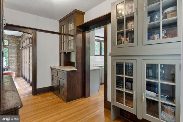 1952 CANTERBURY RD, Abington, PA 19001