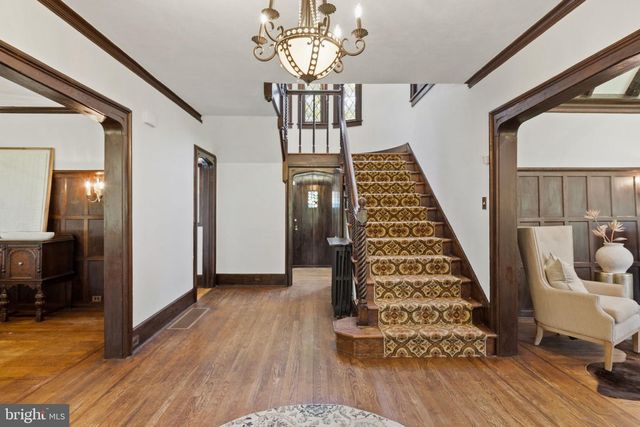 1952 CANTERBURY RD, Abington, PA 19001