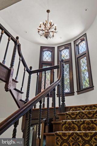1952 CANTERBURY RD, Abington, PA 19001