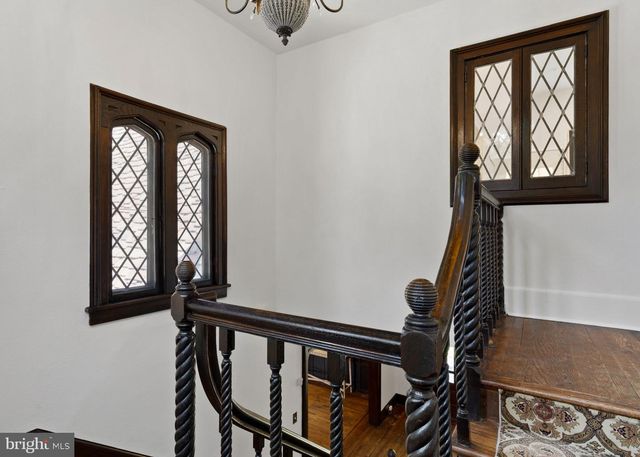 1952 CANTERBURY RD, Abington, PA 19001