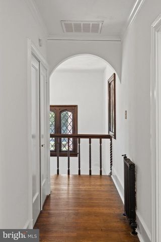 1952 CANTERBURY RD, Abington, PA 19001