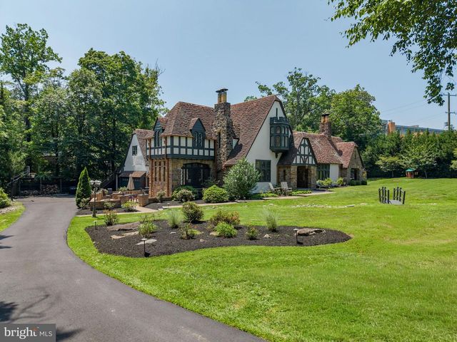 1952 CANTERBURY RD, Abington, PA 19001