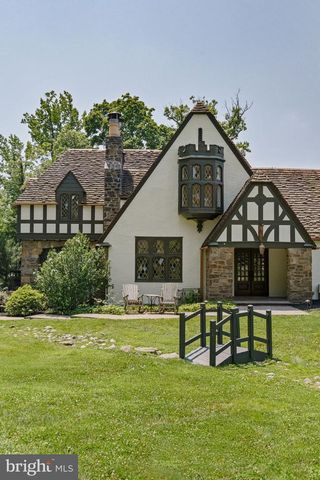 1952 CANTERBURY RD, Abington, PA 19001