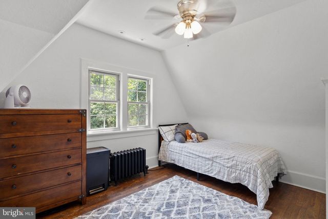 1952 CANTERBURY RD, Abington, PA 19001