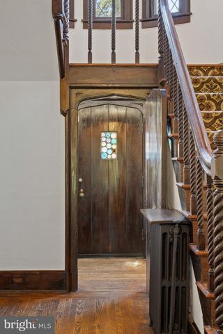 1952 CANTERBURY RD, Abington, PA 19001