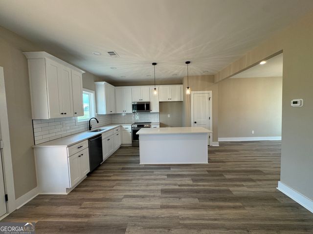 160 Melville Brown Road, Williamson, GA 30292