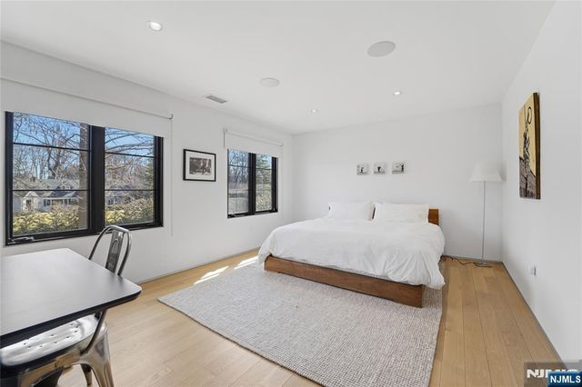 58 Twin Brooks Road, Saddle River, NJ 07458