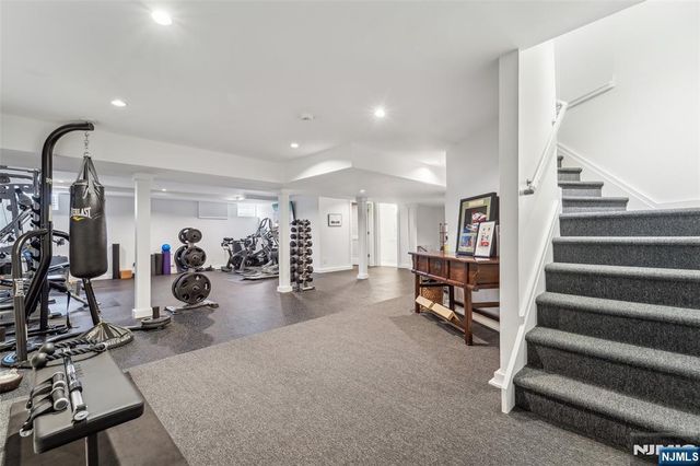 58 Twin Brooks Road, Saddle River, NJ 07458