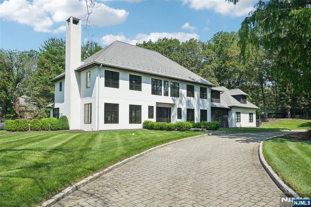 58 Twin Brooks Road, Saddle River, NJ 07458