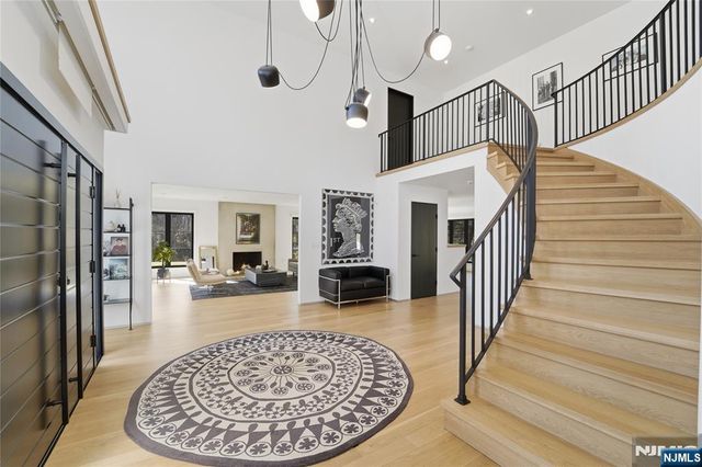 58 Twin Brooks Road, Saddle River, NJ 07458