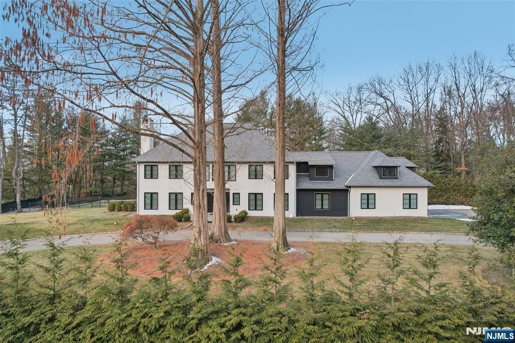 58 Twin Brooks Road, Saddle River, NJ 07458