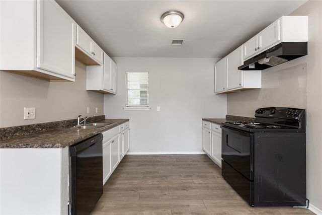 8221 N Harvey Avenue, Oklahoma City, OK 73114
