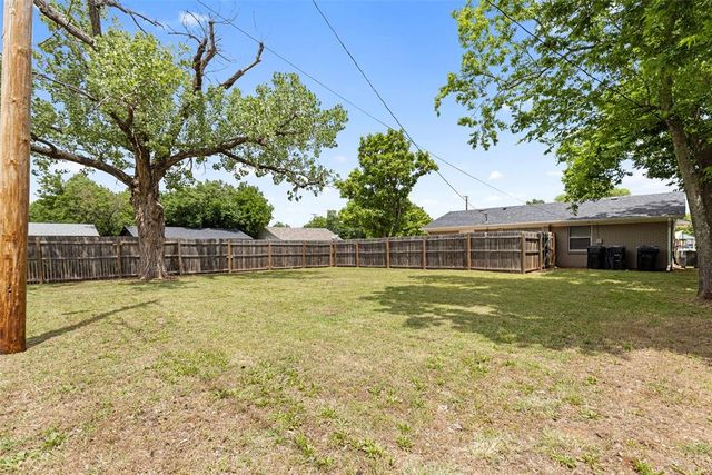 8221 N Harvey Avenue, Oklahoma City, OK 73114