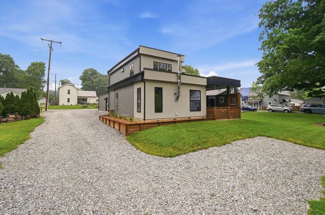 122 Mill Street, Pataskala, OH 43062