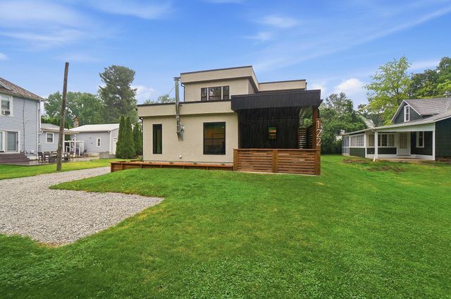122 Mill Street, Pataskala, OH 43062