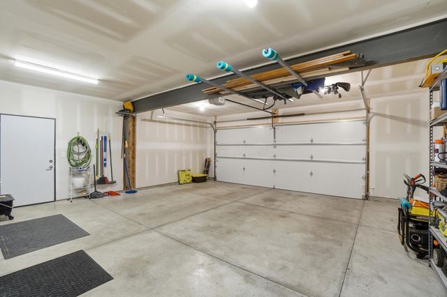 122 Mill Street, Pataskala, OH 43062